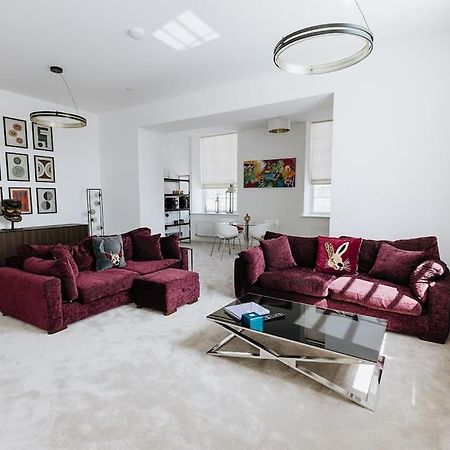 Bobbin Row - Grade 2 Listed Property With A Beautiful Design With Access To Leeds ليدز المظهر الخارجي الصورة