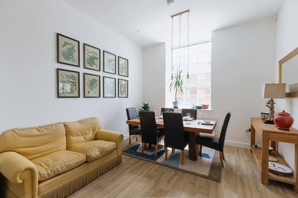 Bobbin Row - Grade 2 Listed Property With A Beautiful Design With Access To Leeds ليدز المظهر الخارجي الصورة