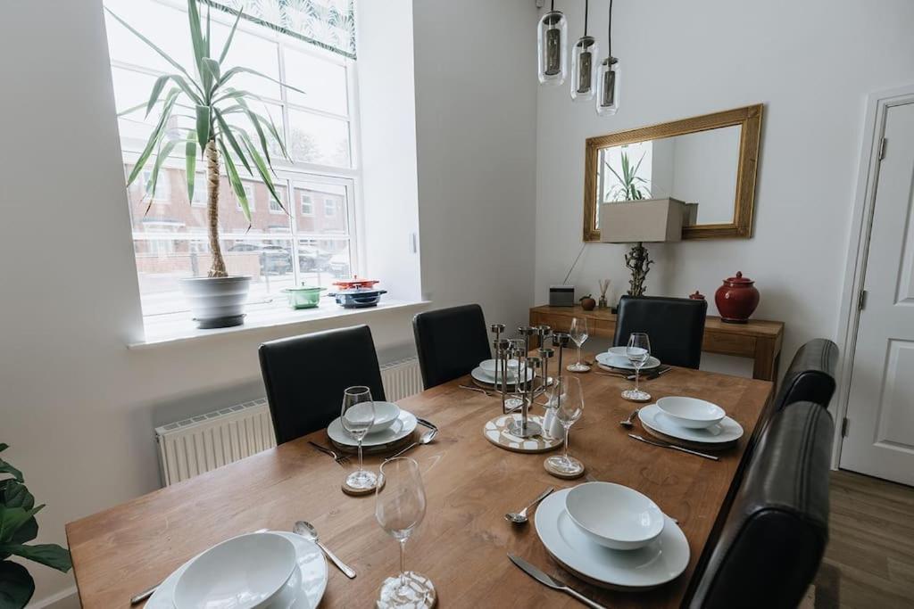 Bobbin Row - Grade 2 Listed Property With A Beautiful Design With Access To Leeds ليدز المظهر الخارجي الصورة
